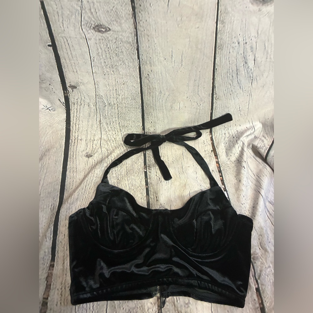 5/$20 Adika Women’s Black Crushed Velvet Bustier Halter Crop Top Size Medium GUC